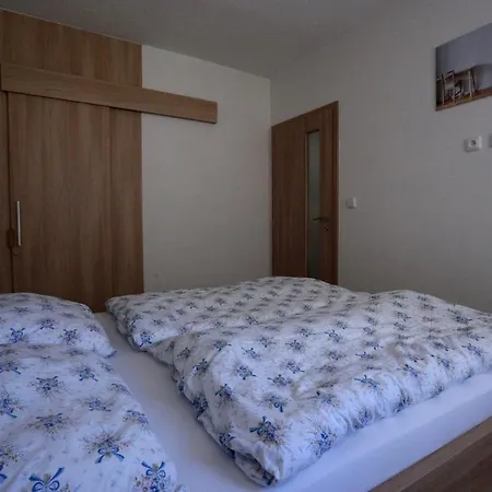 Apartman 13 Vsemina Exterior photo